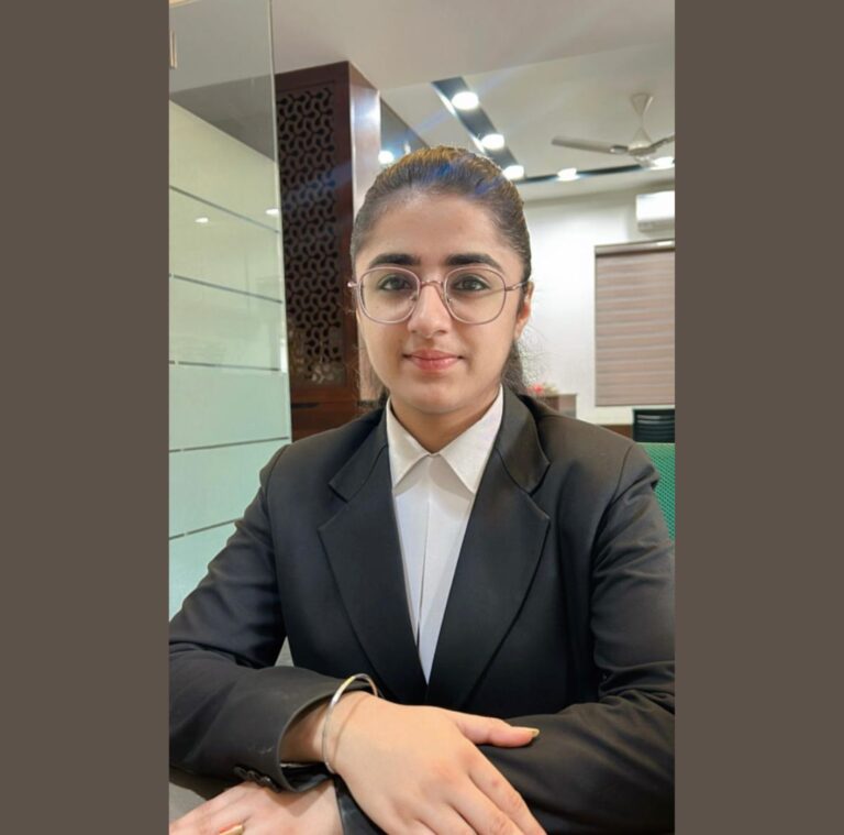 Adv. Aakanksha Bhatia, Advocate